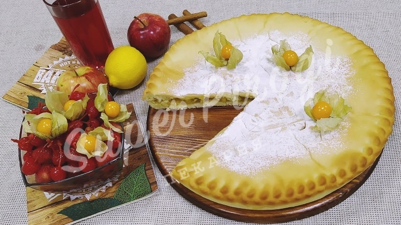Сдобный пирог с яблоками и вишней Изображение 2